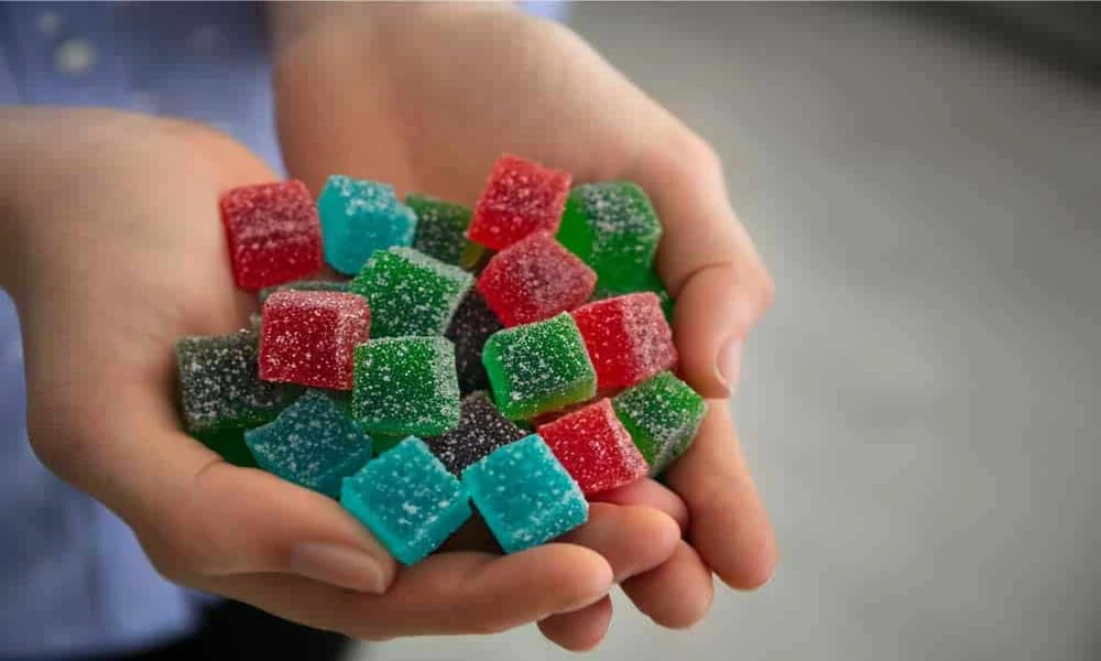 What extraction method produces the cleanest sativa gummy today?